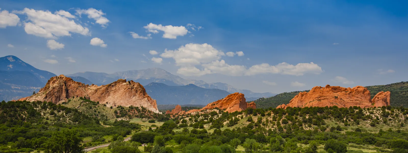 Garden of the Gods red rock formations against the mountains